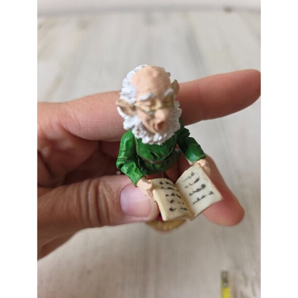 Vintage Santa elf reading singing choir village figurine Xmas - Picture 8 of 9